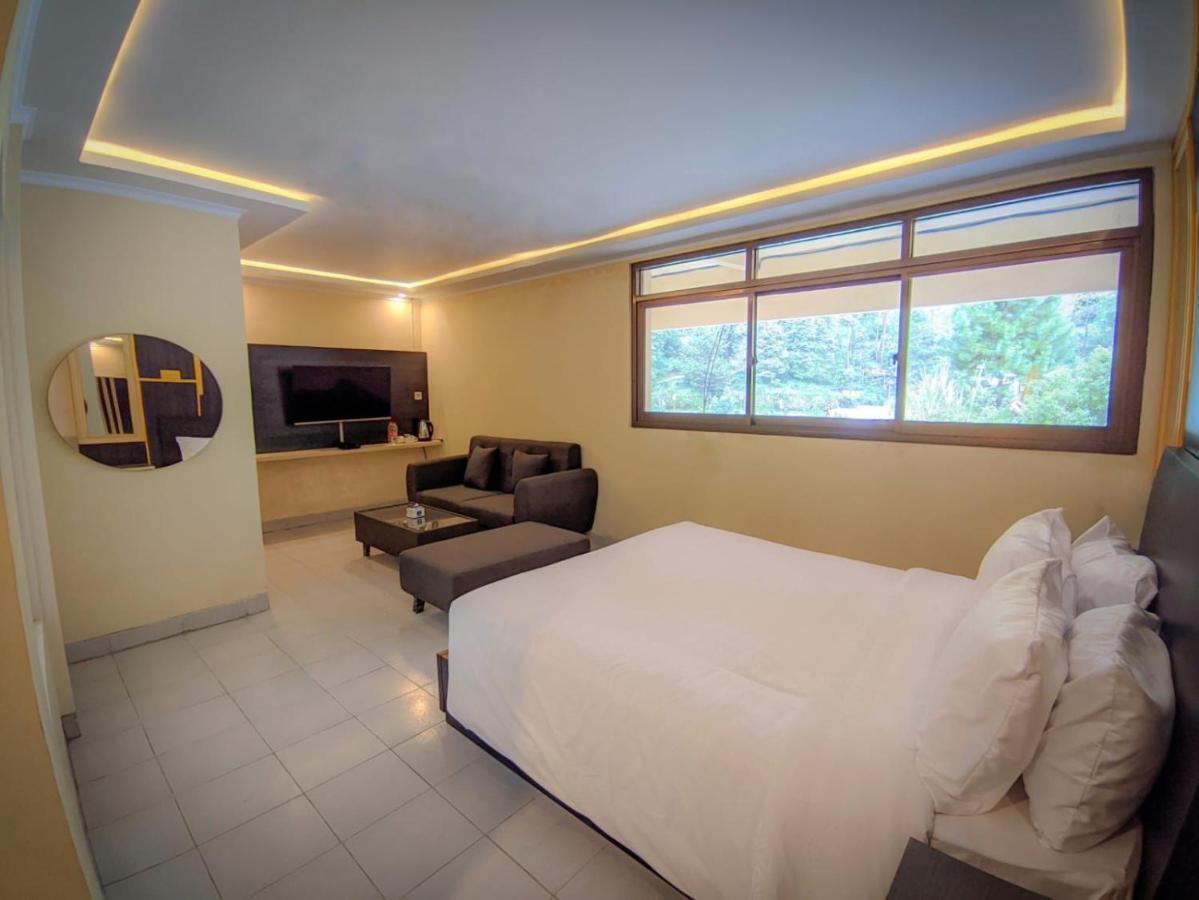 Hotel Guci Kencana Jaya Tuwel Exterior foto